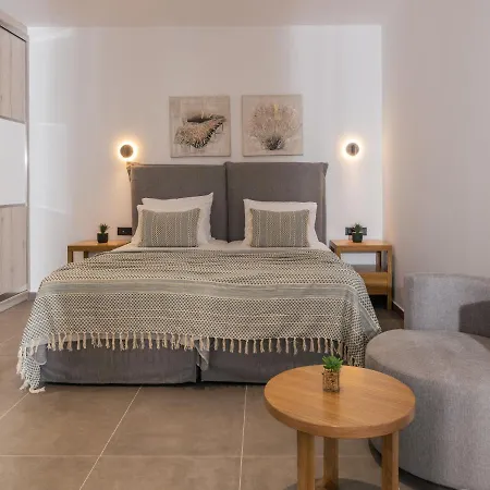 Nerea Seafront Villa, A Pristine Retreat, By Thinkvilla Vila *