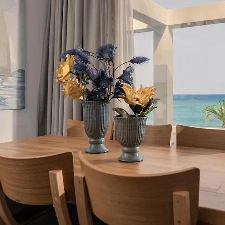 Nerea Seafront Villa, A Pristine Retreat, By Thinkvilla ヴィラ *